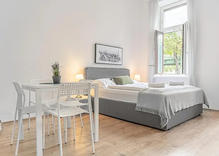Apartment Attractive 2 Bedroom Near Akh Ideal For Wien